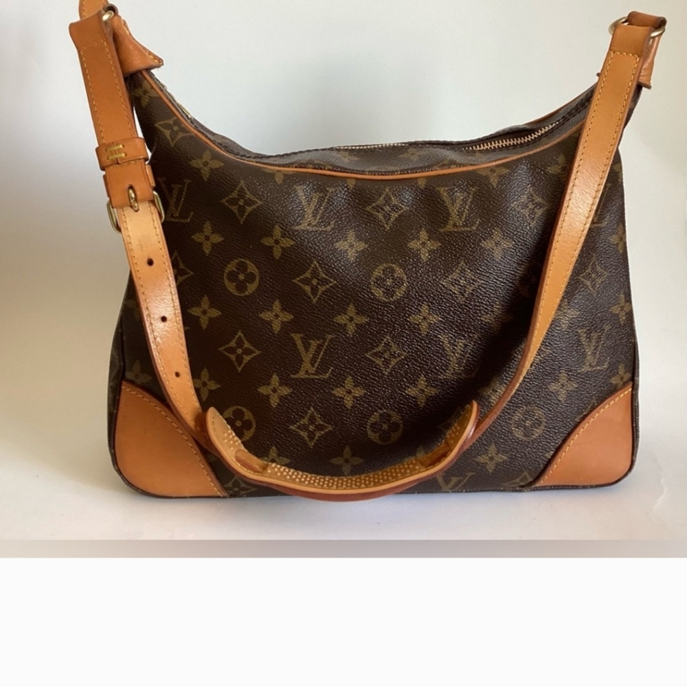 Automatic used Louis Vuitton brown Monogram Boulogne 35 shoulder bag
